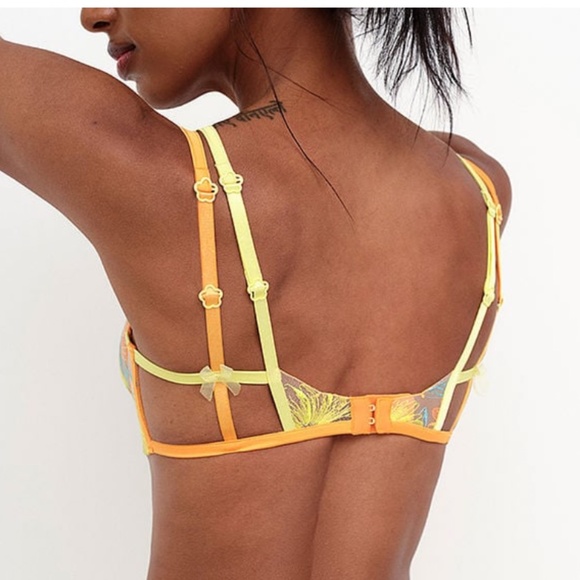 ๐ฅHOST PICK๐ฅ NWT For Love and Lemons ๐ Waterlily Bra - Picture 2 of 6